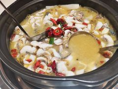 中辣酸菜鱼-周渝食惦酸菜鱼(青浦店)