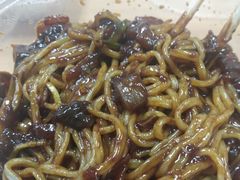 炸酱面-桃园中华料理炸酱面(燕儿岛路店)