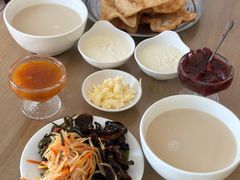 -努尔古丽奶茶
