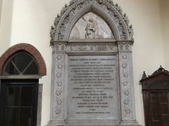 -文艺复兴百货(米兰大教堂广场店)