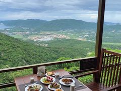 -三亚亚龙湾人间天堂鸟巢度假村