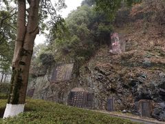 -滴水洞景区