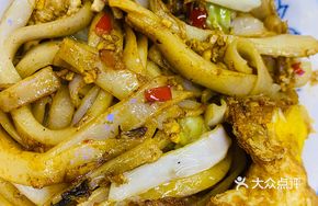 Old Grandma's Spicy Pork and Egg Fried Noodles