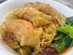 -东海岸人工湖美食村