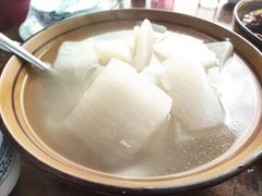 -一品红烧鸭特色川菜(三岔湖店)