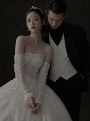 点击看大图 -至臻微拉婚纱摄影