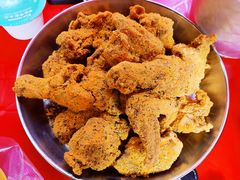 -BHC炸鸡(明洞总店)