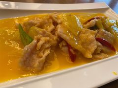 菠萝咕噜里脊肉-四季暖堂·融合江浙菜(N1955创业园店)