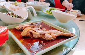Steamed Chicken with Soy Sauce