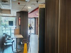 -麦当劳(丽江玉河广场店)