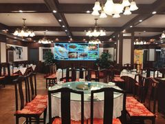 大堂-六和聚传统烤鸭.天津菜(和平店)