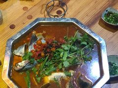 -老凯俚酸汤鱼(鸿通城店)