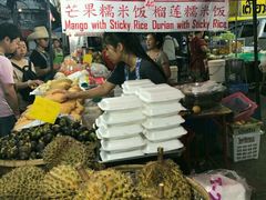 -芒果糯米饭摊子