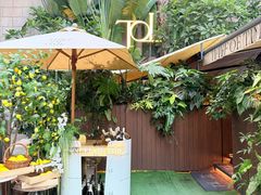 -TOT BISTRO餐酒馆