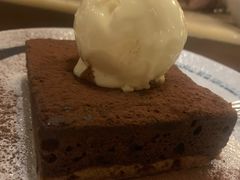 布朗尼巧克力蛋糕-SMOKI & CO(五大道店)