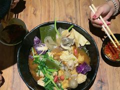 -万记麻辣烫国展总店