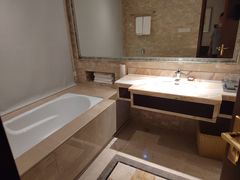 -昆山皇冠国际会展酒店