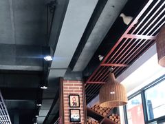 大堂-大闫家烧烤·小海鲜家常菜(郑庄店)