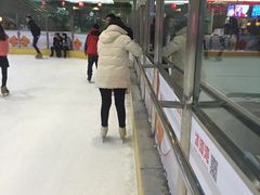 -正佳冰河湾真冰滑冰场