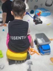 -MINI MARS KIDS CLUB亲子家庭中心(长宁天山店)