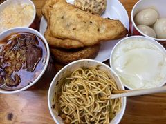 冠军热干面-罗氏热干牛肉面(中南三路店)