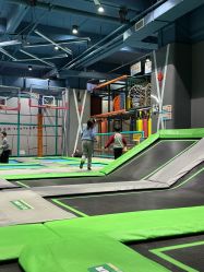 -反弹蹦床公园·亲子乐园·团建·派对(尚品奥莱店)