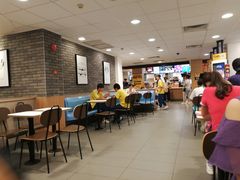 大堂-麦当劳(中唱大厦店)