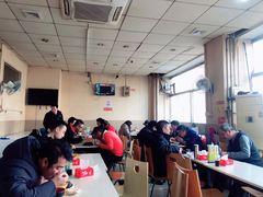 -洪峰浩老北京烧饼夹肉(角门路店)
