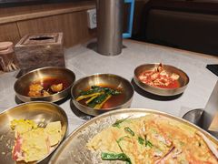 -草家酱蟹炭火烤肉店(珲春南路一店)