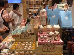 -猫的天空之城概念书店(杭州南宋御街店)