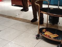 -一家人(凯旋路店)