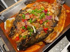 -鸣记脆皮烤鱼·海鲜烤鱼(三八广场店)