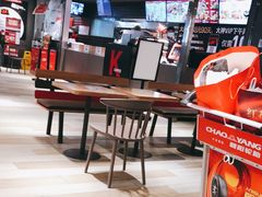 -肯德基(成都机场T2到达精选店)