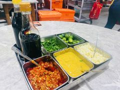 -四川小胡子海鲜(丁村万人海鲜广场店)