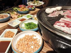 -明洞阿姨·韩式酱蟹烤肉·创意料理(三元桥店)