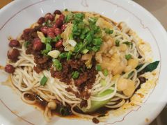 豌豆杂酱面-遇见小面(凯德广场店)
