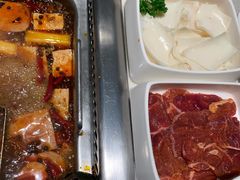 -海底捞火锅鲜切牛肉主题店(长寿路店)