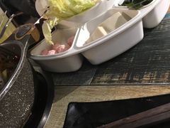 -鸡遇虾煲干锅火锅(小寨金莎店)