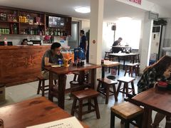 大堂-宝瑞门钉肉饼店