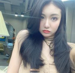 -变画·发型STUDIO