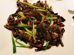 葱爆鸡枞菌-民国红公馆·秦淮八艳(夫子庙店)
