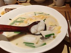 -荣家黄鱼面(南京西路店)