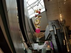 -东荟城名店仓