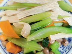 素凉菜-门框胡同百年卤煮(新街口店)