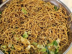 炒面-大眼强五杯鹅·桑拿鸡煲