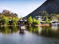 -黑龙潭风景区