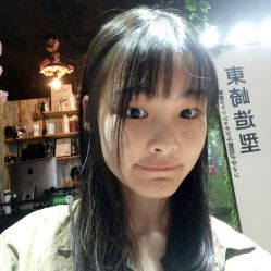 -UN·SAKA 右嗯造型