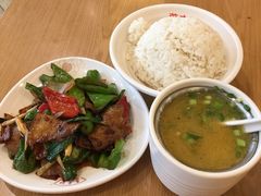-蓉李记成都名小吃(武汉菱角湖万达店)
