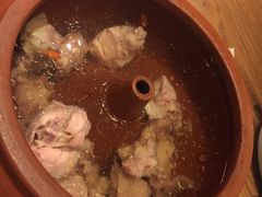 -云海肴·汽锅鸡·云南菜(天山百盛优客店)