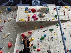 -Upper Climbing Gym 攀岩(华侨城店)